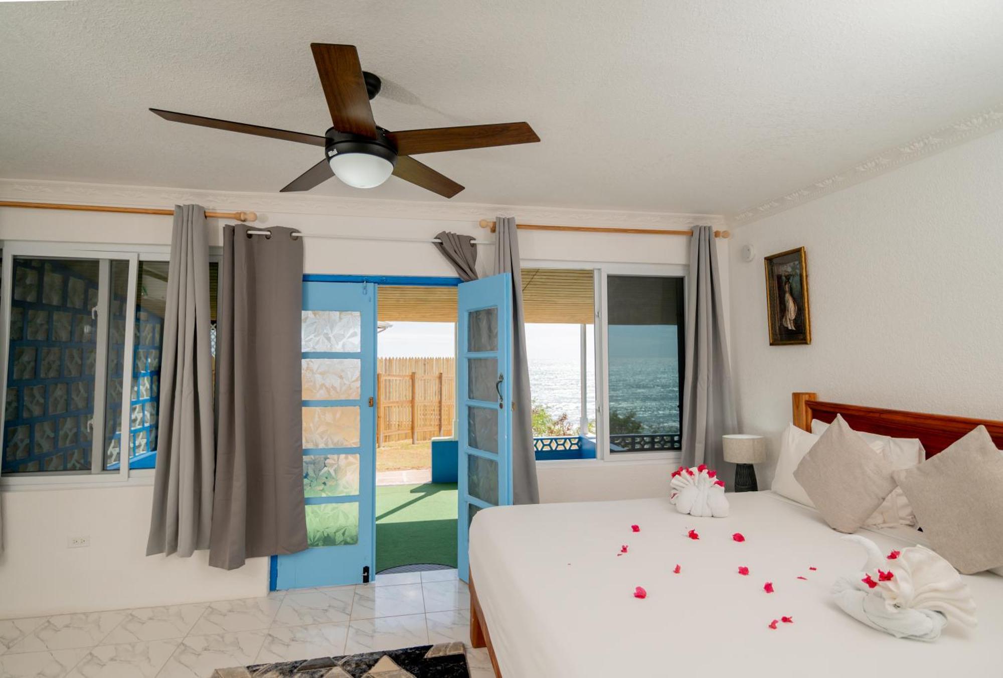Bed & Breakfast Beyond Sunset & 4*